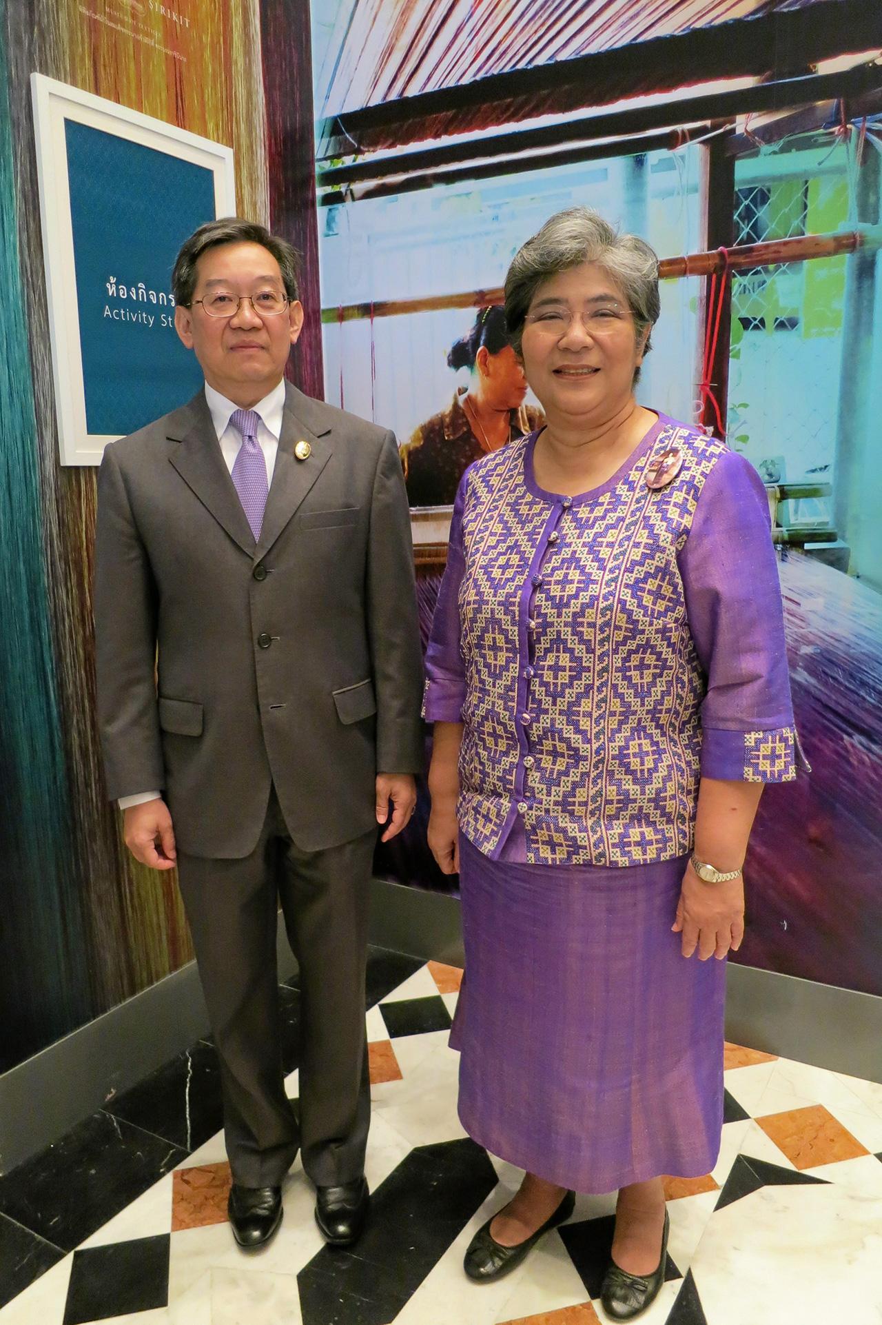 ผศ.ดร.ประพจน์ อัศววิรุฬหการ - คุณชวลี อมาตยกุล