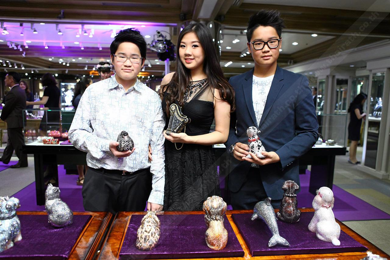 ทายาทรุ่นจิ๋วบิวตี้ เจมส์ “น้องพรู๊ฟ–พี่แพม–พี่พูม” แท็กทีมกันขาย สนุกสนาน.