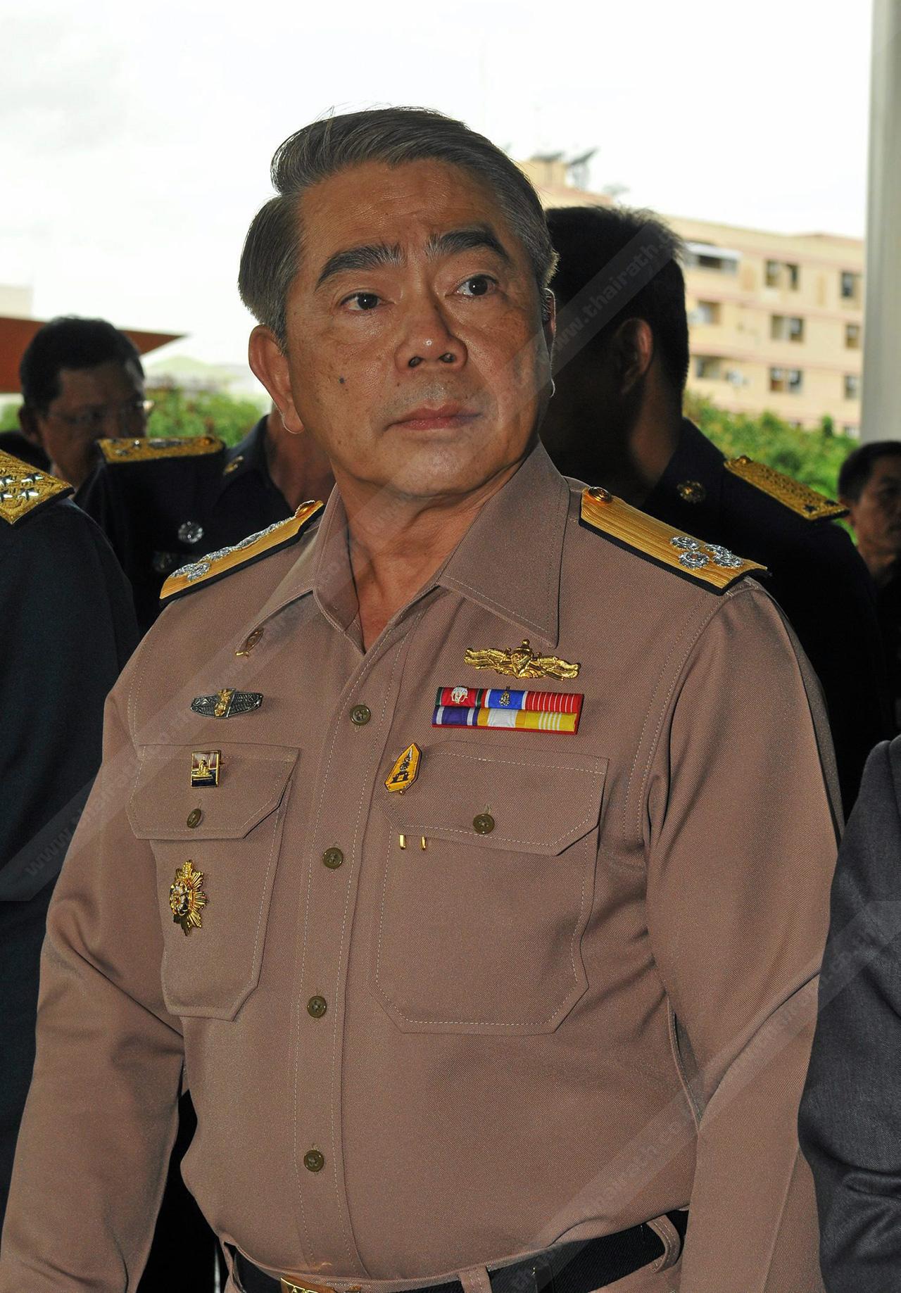 พล.ร.อ.ณรงค์ พิพัฒนาศัย รัฐมนตรีว่าการกระทรวงศึกษาธิการ