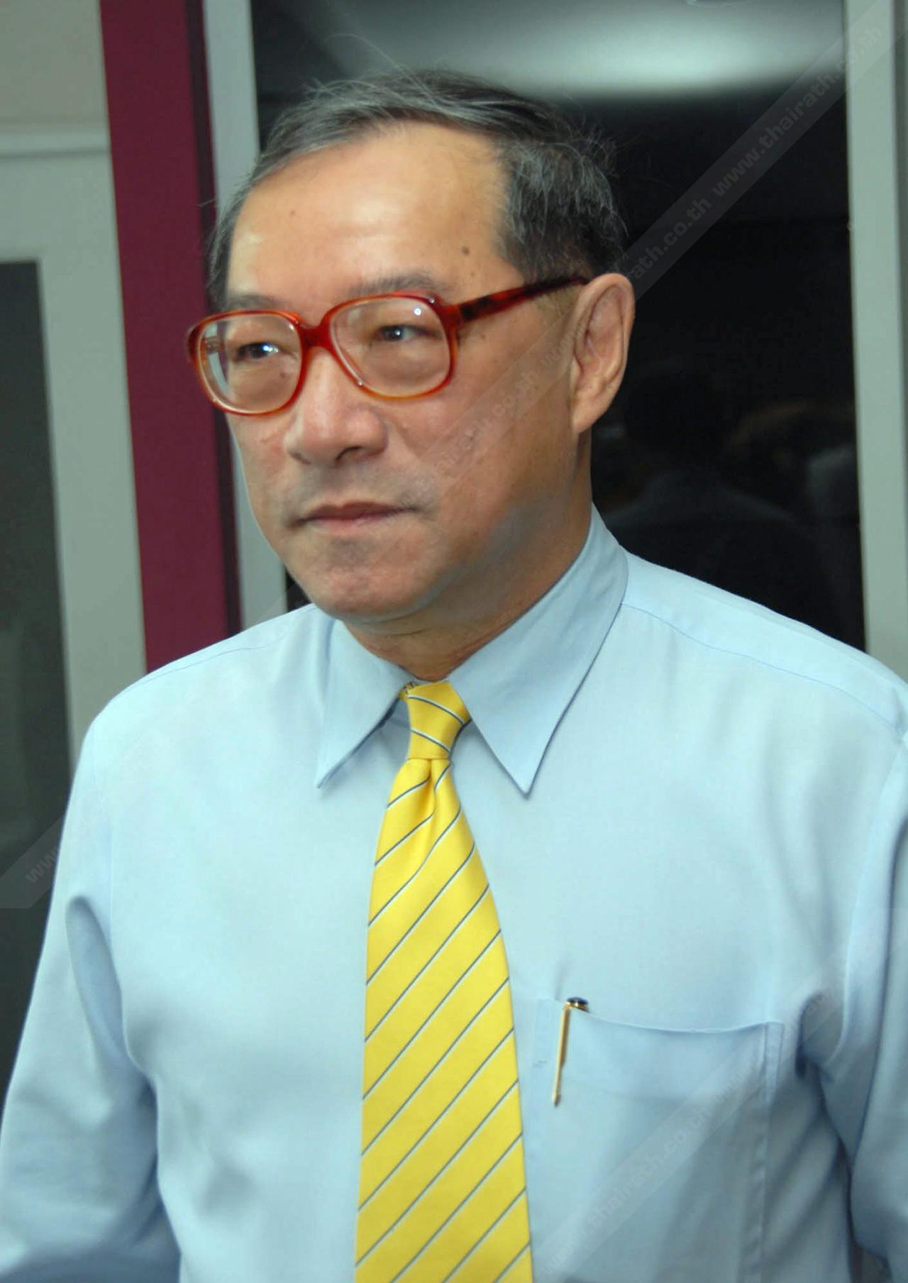 นายกฤษณพงศ์ กีรติกร รัฐมนตรีช่วยว่าการกระทรวงศึกษาธิการ