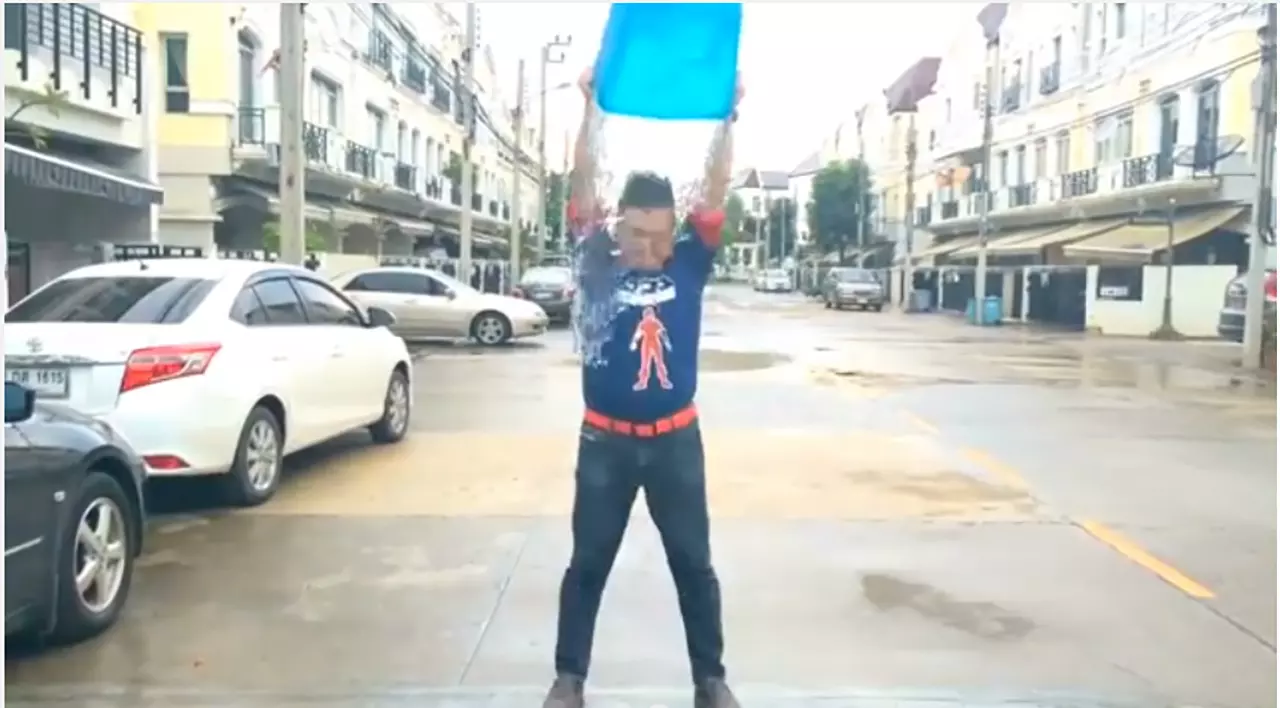 10 ข้อต้องรู้ Ice Bucket Challenge คืออะไร?