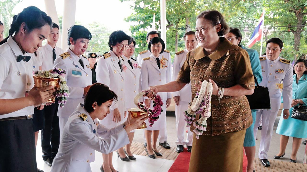 สมเด็จพระเทพรัตนราชสุดาฯ สยามบรมราชกุมารี เสด็จพระราชดำเนินไปทรงเปิด ศูนย์กายภาพบำบัด คณะกายภาพบำบัด มหาวิทยาลัยมหิดล และ ทรงเปิดการประชุมวิชาการและวิจัยนานาชาติ เรื่อง Successful Aging : from Basic to Advanced Knowledge ณ ศูนย์กายภาพบำบัด มหาวิทยาลัยมหิดล เมื่อวันที่ 1 สิงหาคม.