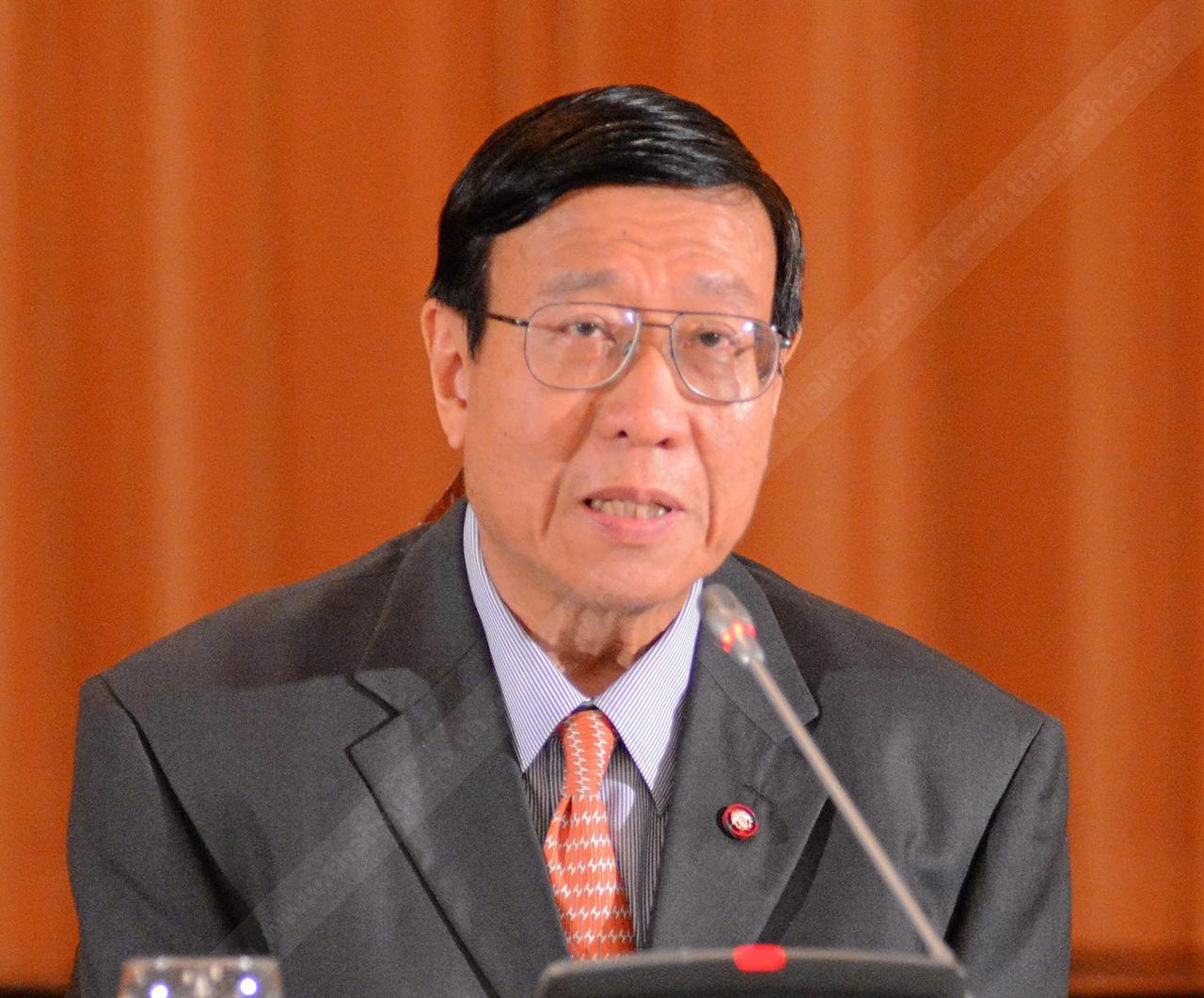 พรเพชร วิชิตชลชัย เต็ง1 ประธาน สนช.