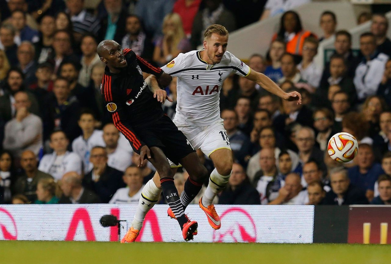 แฮร์รี เคน ยิงพาสเปอร์ส ออกนำ 1-0