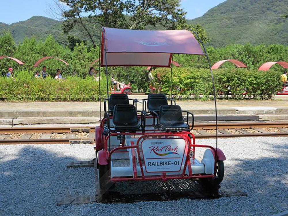 Rail Bike รถจักรยานบนรางรถไฟ