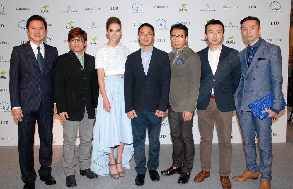 มีคุณภาพ ไกรภพ แพ่งสภา จัดงาน “COTTON USA New Partners Launch” เปิดตัวพาร์ตเนอร์ 5 แบรนด์ดังของเมืองไทย ผ่านแฟชั่นโชว์คอลเลกชั่นล่าสุดหลากสไตล์ โดยมี โสภณ ณรงคนานุกูล, พุทธิชัย ไชยเวช, จเรศักดิ์ คำสวัสดิ์ และ ซาร่า เล็กจ์ มาร่วมงานด้วย ที่เซ็นทรัลเวิลด์ วันก่อน.