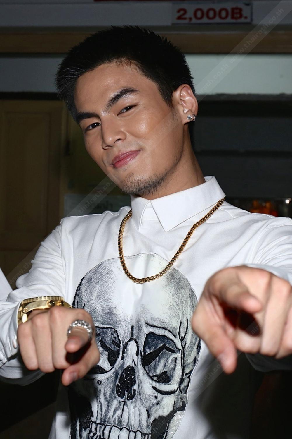ไปเรียนเดือนเดียว เดี๋ยวกลับมาคร๊าบบ
