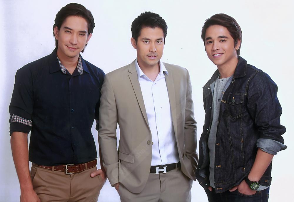 หลุยส์ สก็อตต์ รับบท “เวศม์” สมาร์ท-กฤษฎา รับบท “ภิสิต” และ อเล็กซ์ เรนเดล รับบท “แสงฉาน”