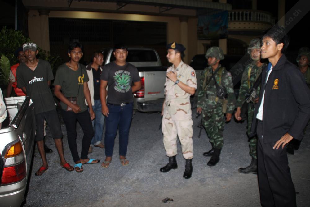 ทหารร่วมตรวจป้องกัน ยาเสพติด-สถานบริการเปิดเกินเวลา ที่เมืองพังงา