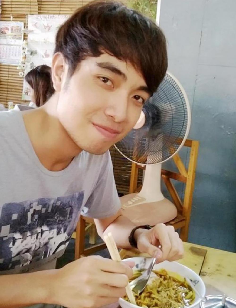 ครูฝึกสอนหล่อๆ เอ๊าะๆ