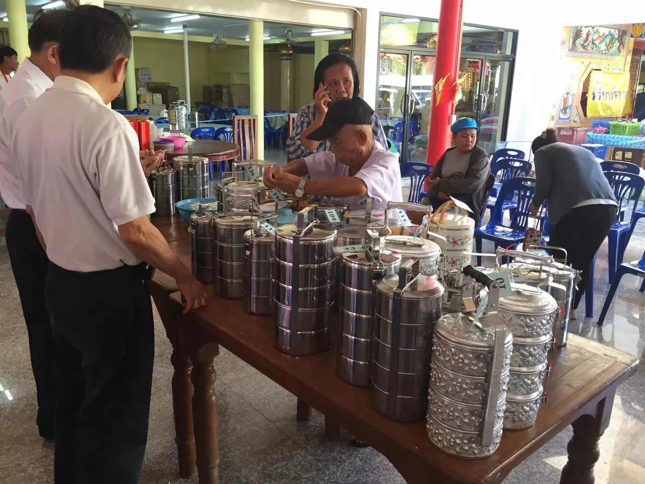 โรงเจอุดรฯคึกคักจัดเมนู 'ส้มตำเจ' ให้กินฟรี 3 มื้อ
