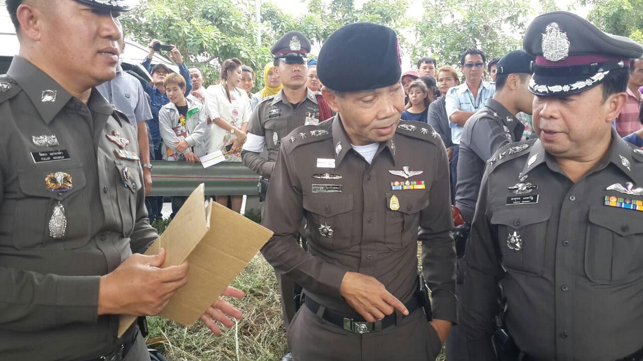 ตำรวจไปตรวจสอบเหตุชายกระโดดน้ำหนีตำรวจแล้วจมน้ำตาย