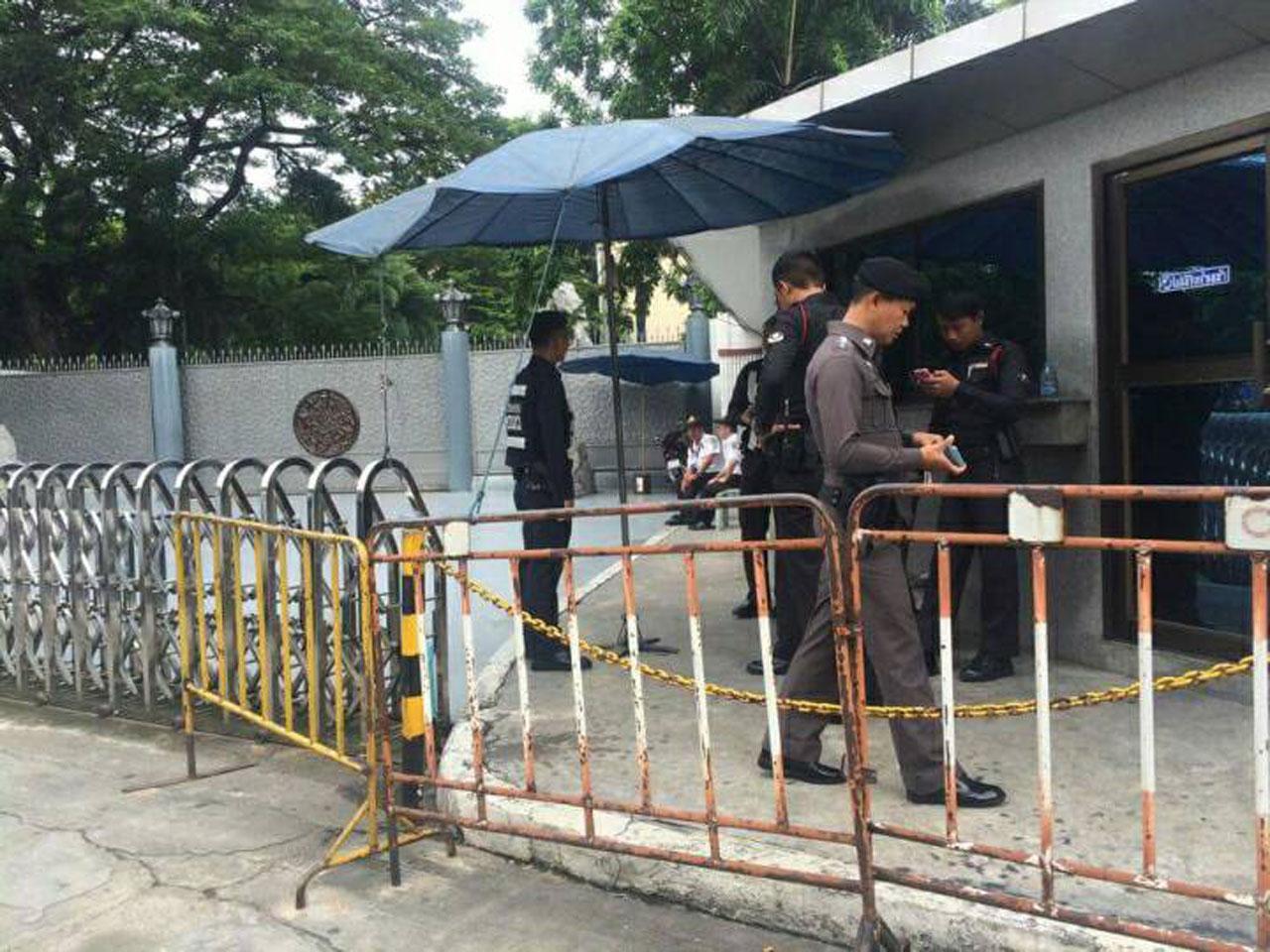 ตร.ตรึงกำลังสถานทูตจีนประจำประเทศไทย หลังเกิดเหตุระเบิดที่สาธารณรัฐประชาชนจีนครั้งใหญ่ซ้ำ เมื่อวานที่ผ่านมา
