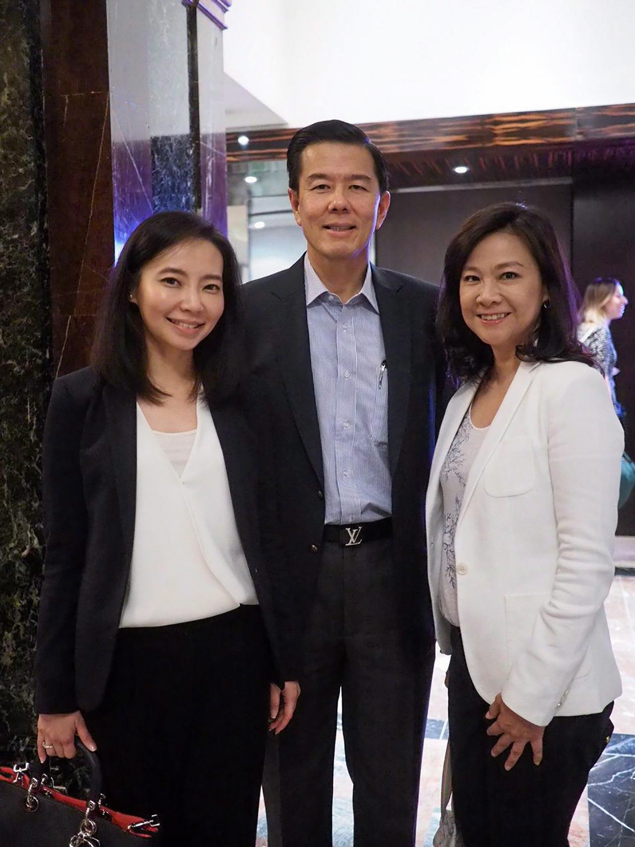 “ญนน์ โภคทรัพย์” และทีมงาน SCB.