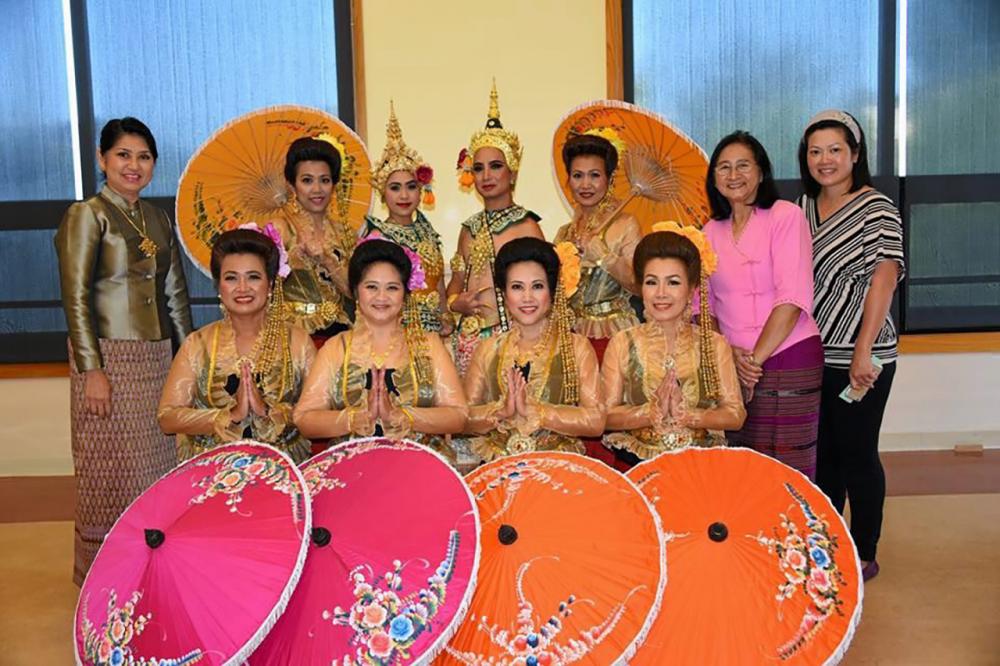 สานสัมพันธ์ - คณะ กก.สภาวัฒนธรรมไทยแห่งเมืองฟรีมอนต์ รัฐแคลิฟอร์เนีย สหรัฐฯ จัดการแสดงนาฏศิลป์ ในงาน “11th Aniversary Sister City Festival” ฉลองเมืองพี่เมืองน้องของเมืองยูเนี่ยนซิตี้.