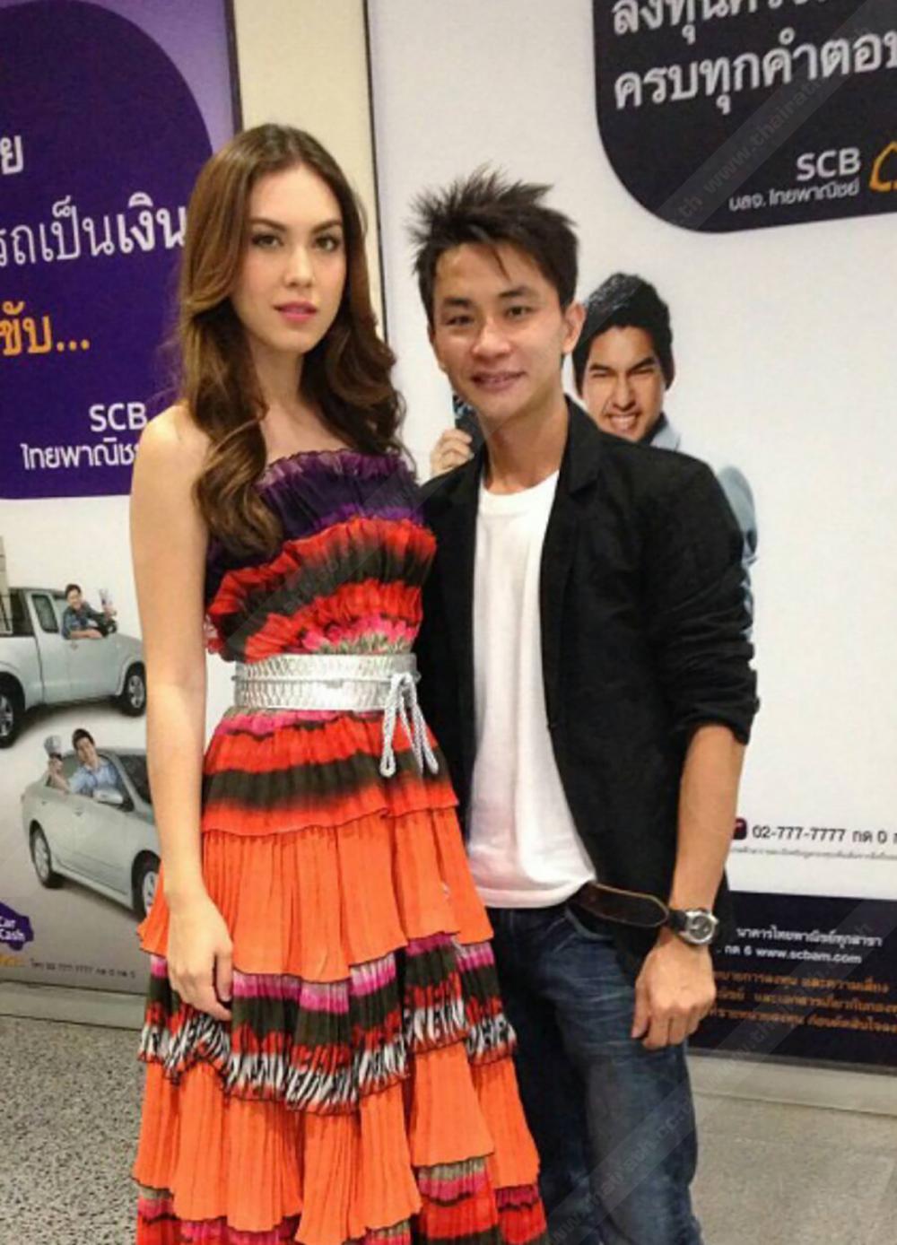 ชุดนี้แจ็ค ธีระธรรม ก็ออกแบบให้ แมท ภีรนีย์