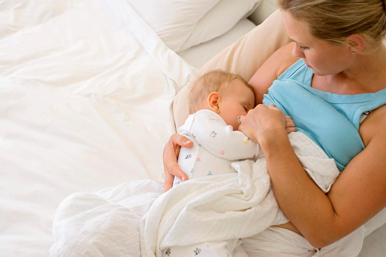 สำหรับคุณแม่ที่ไม่สามารถให้นมแก่ลูกได้ สามารถทำเรื่องขอนมฟรีที่โรงพยาบาล