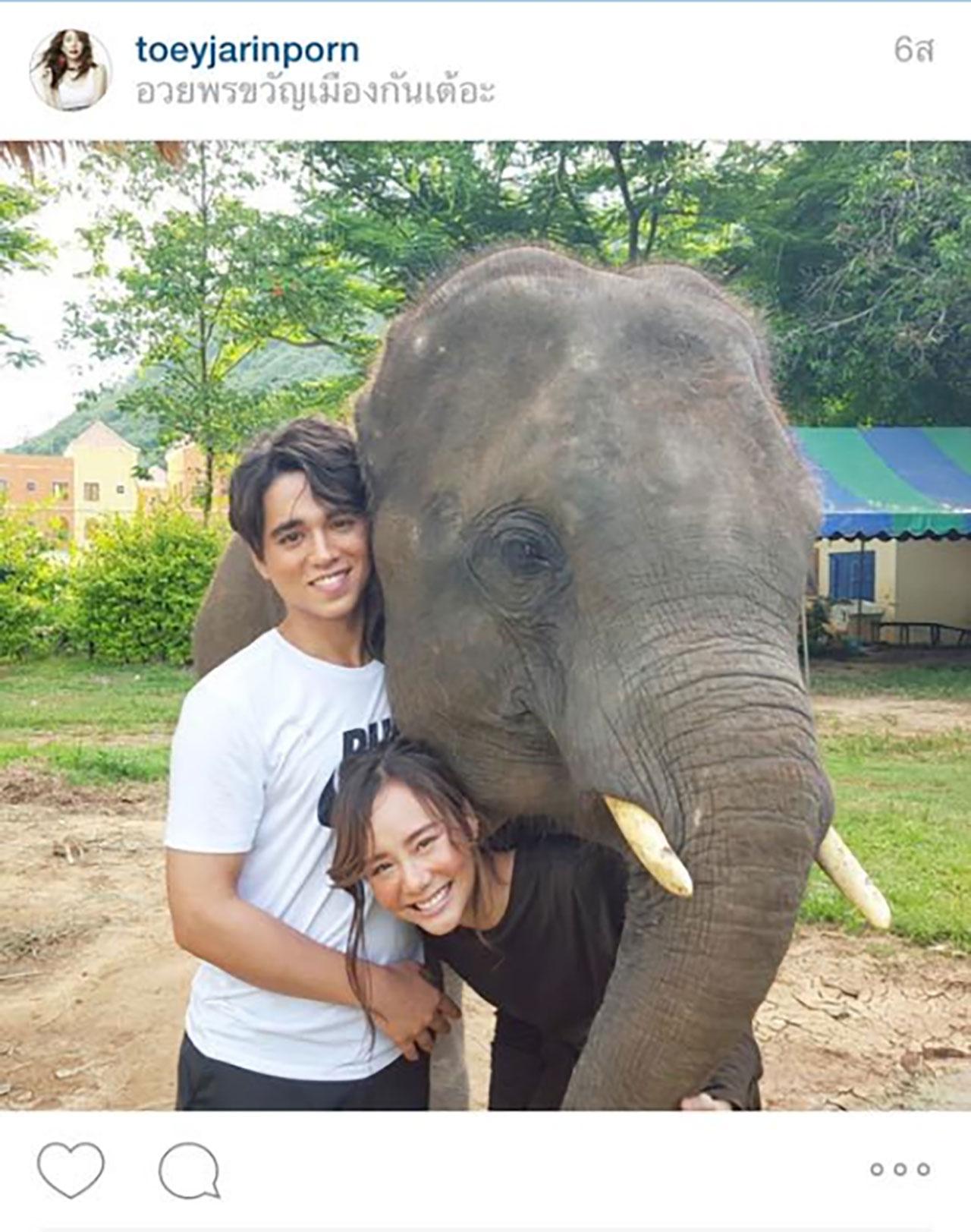 เหมือนพ่อแม่ลูกเลย อิอิ
