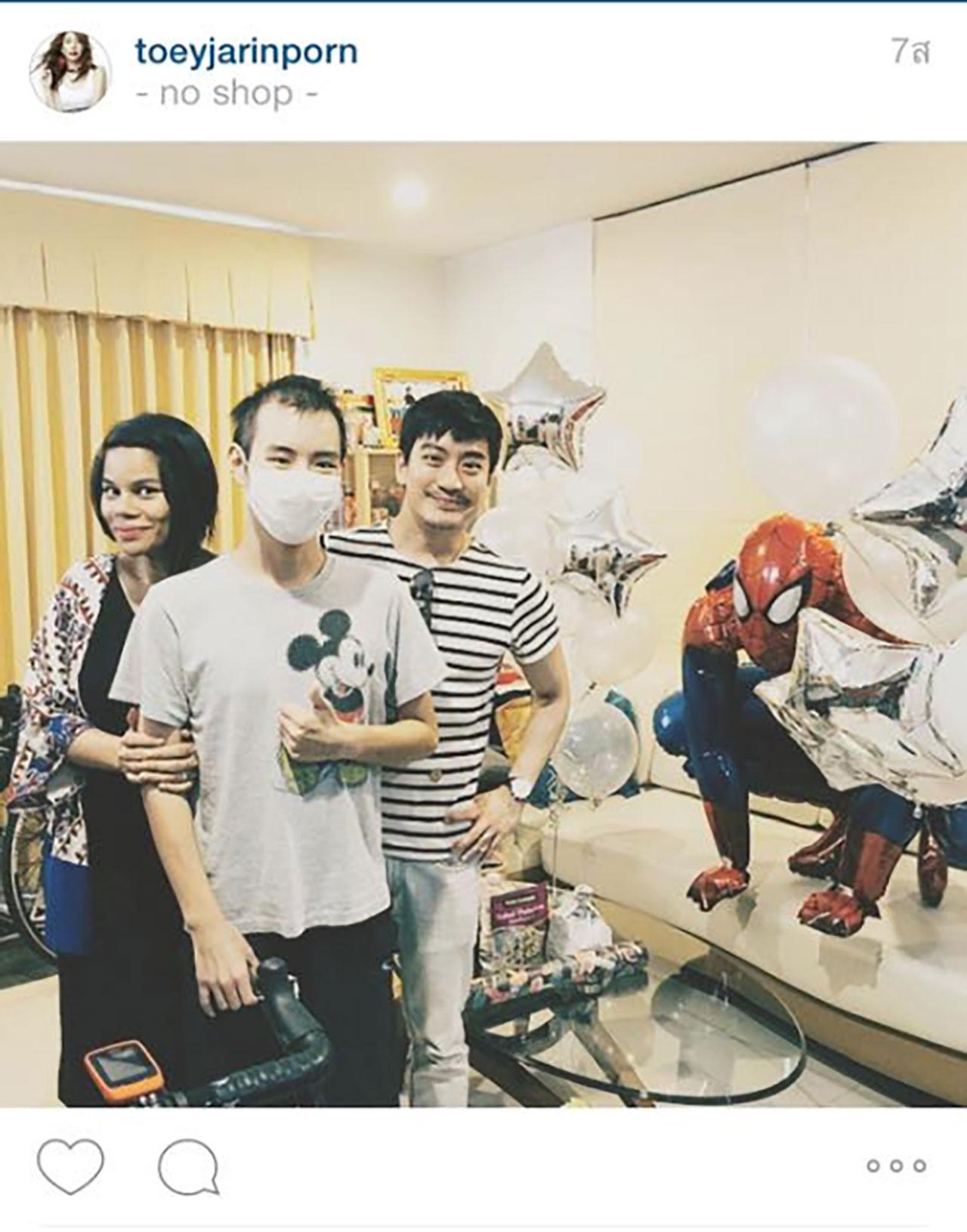พี่โอปอล์กับพี่หมอโอ๊คก็มาเยี่ยม หายเร็วๆ น้า