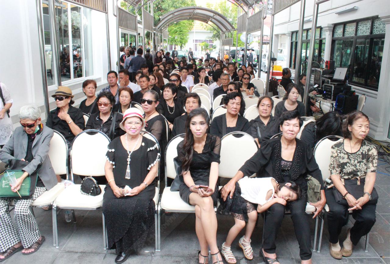 แขกเหรื่อที่มาร่วมส่งสิงห์