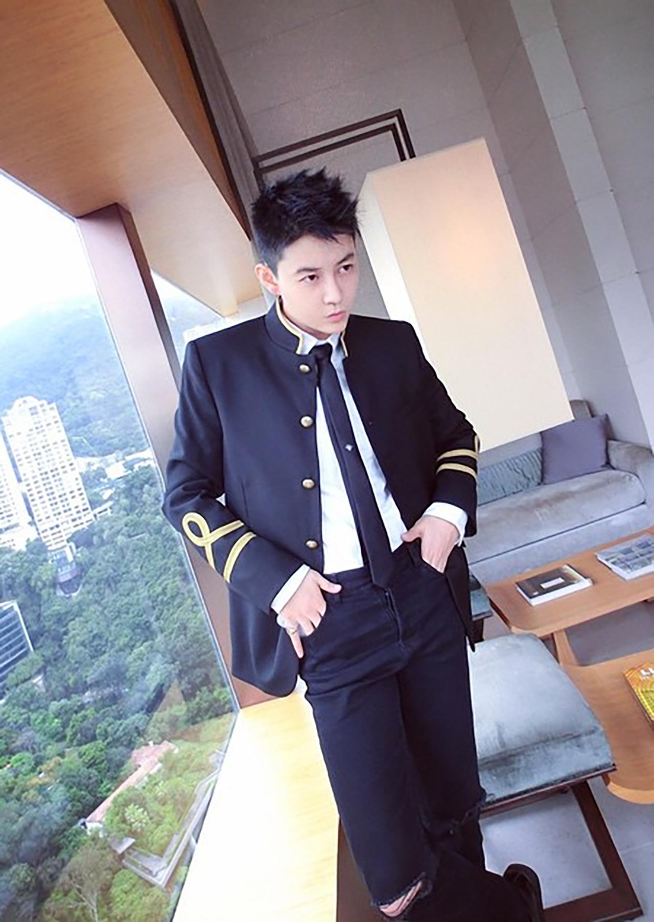 ทอมหล่อหน้าใส