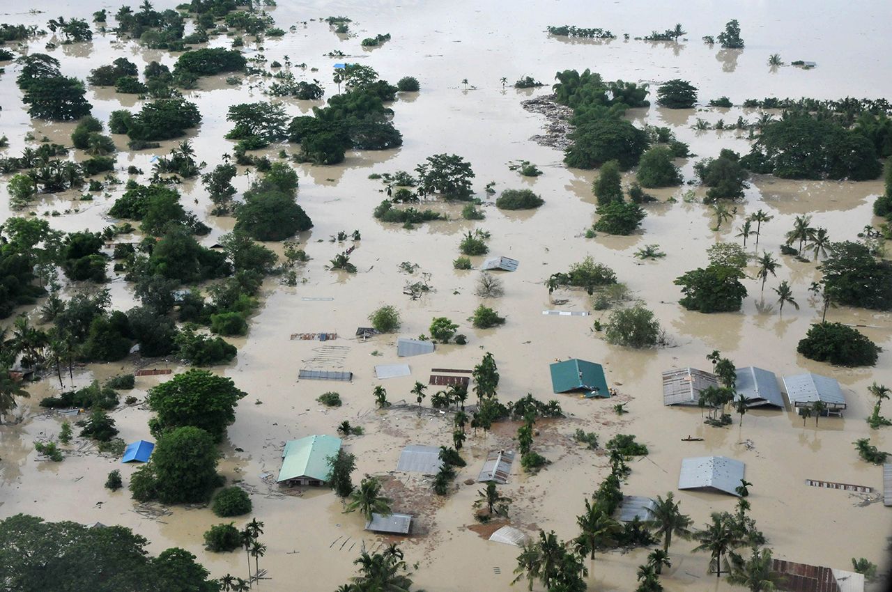 ภาพถ่ายทางอากาศแสดงให้เห็นสภาพหมู่บ้านแห่งหนึ่งในเขตสะกายถูกน้ำท่วมอย่างหนัก (ภาพ: AFP)