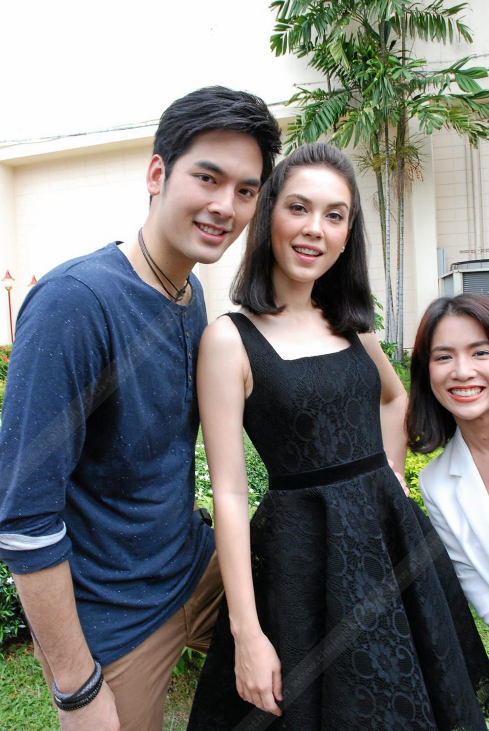 เมื่อวันบวงสรวงเปิดกล้อง เดือนประดับดาว