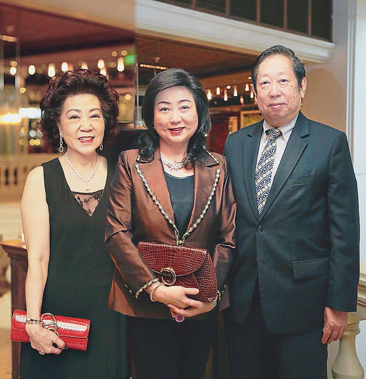 นารีรัตน์ ชินธรรมมิตร์, อรพินธุ์–อรรณพ พรประภา.