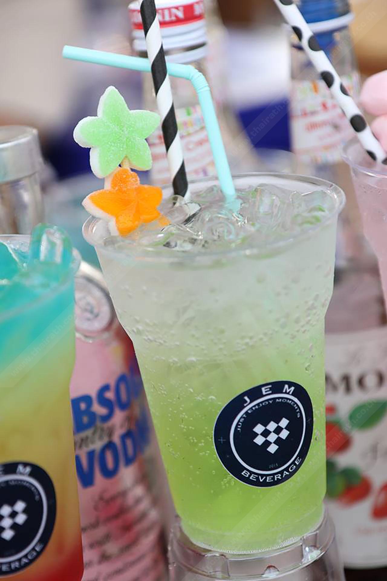 โซดาแอปเปิ้ล เปรี้ยว หวาน หอมชื่นใจ