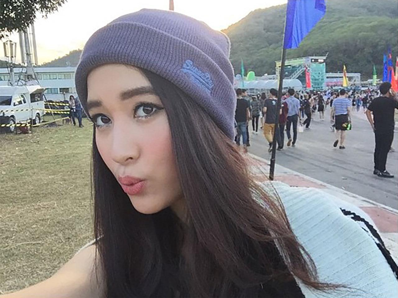 สวย หวาน ขี้เล่น