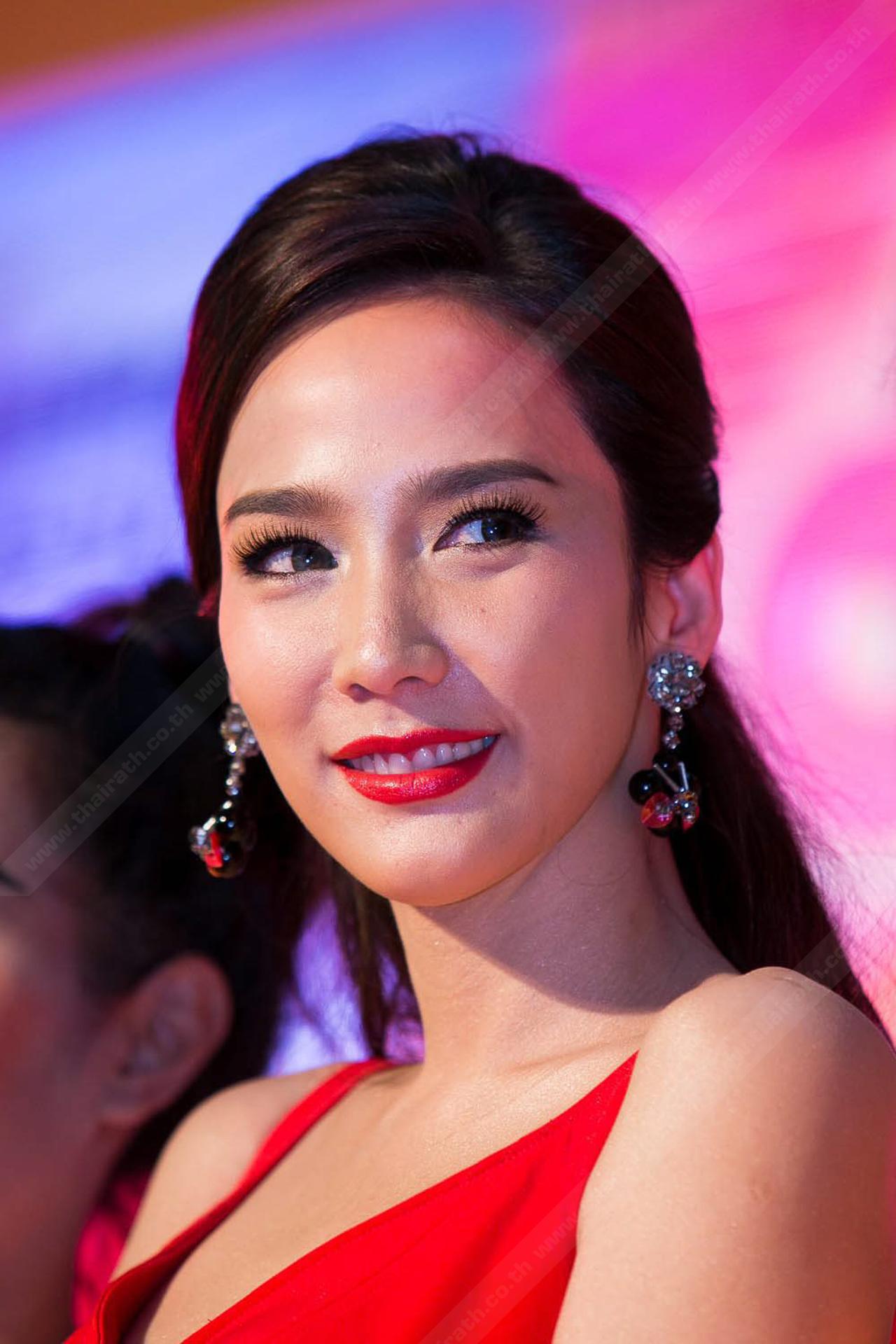 ยิ้มหวานโดนใจแฟนๆ