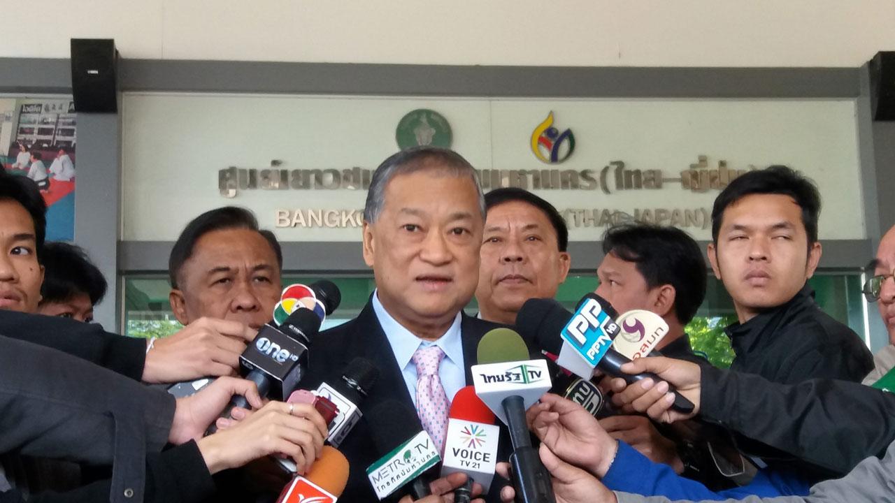 ม.ร.ว.สุขุมพันธุ์ บริพัตร