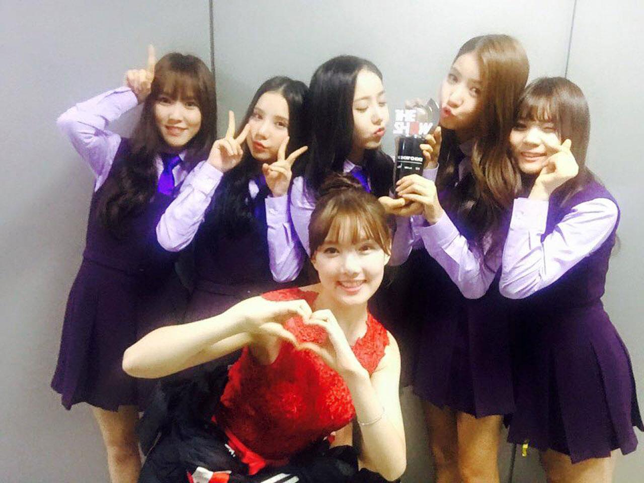 G-Friend #Rough1stwin ของแสดงความยินดีด้วย