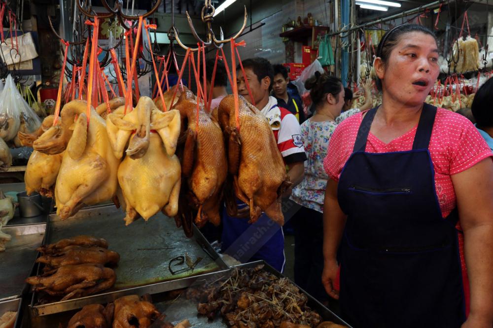 แม่ค้าขายเป็ด-ไก่ เทศกาลตรุษจีน