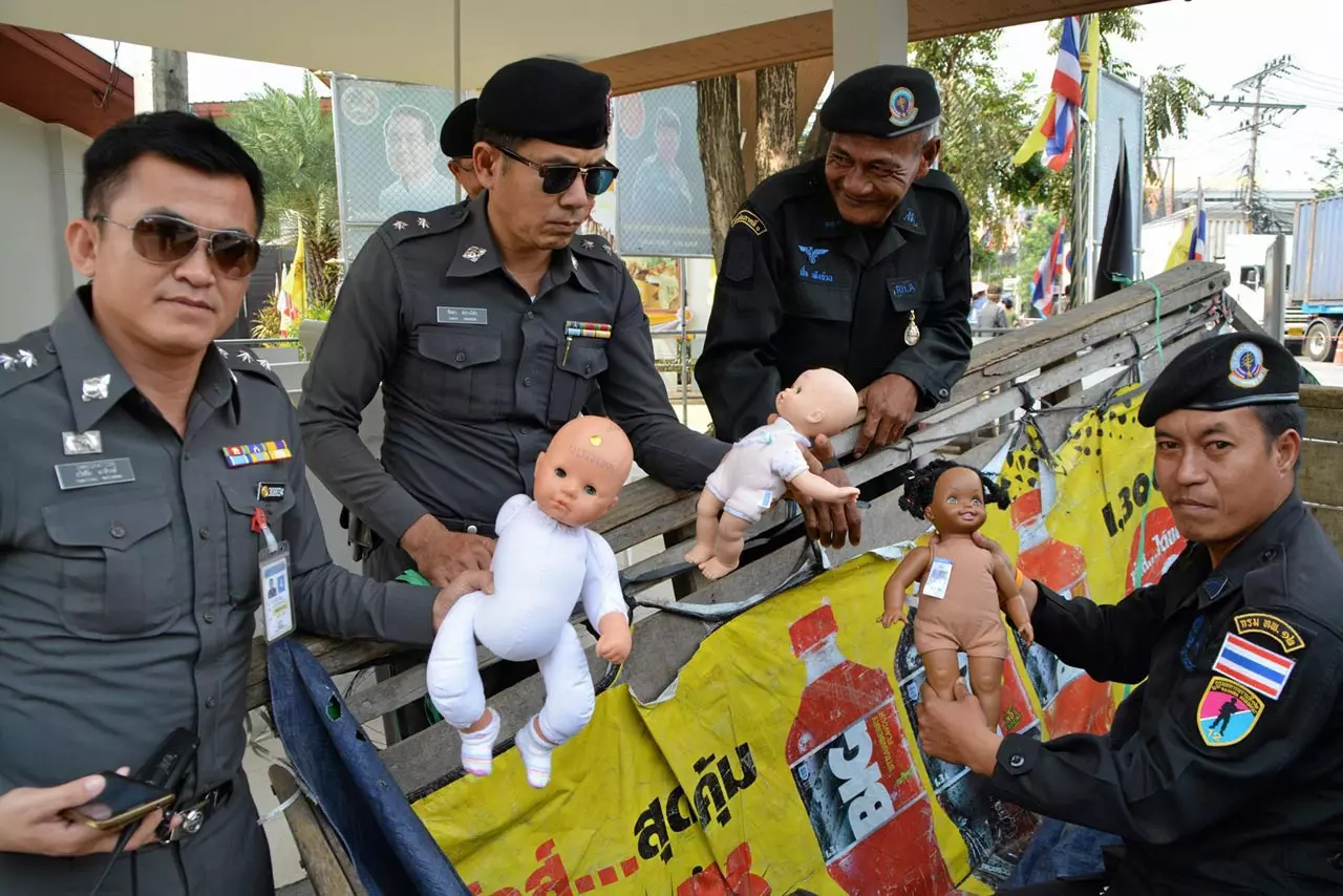 ลดราคาลูกเทพ กระแสตก ของเก๊เขมรทะลัก พบปลุกเสกปลอม