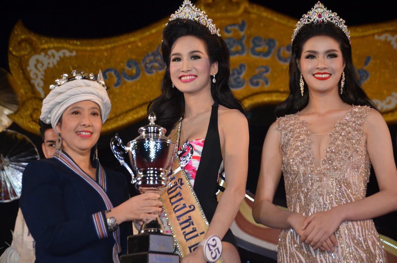 น้องเทียน นศ.สาว คณะรัฐศาสตร์ มช. คว้ามงกุฎนางสาวเชียงใหม่ 2559 ไปครอง