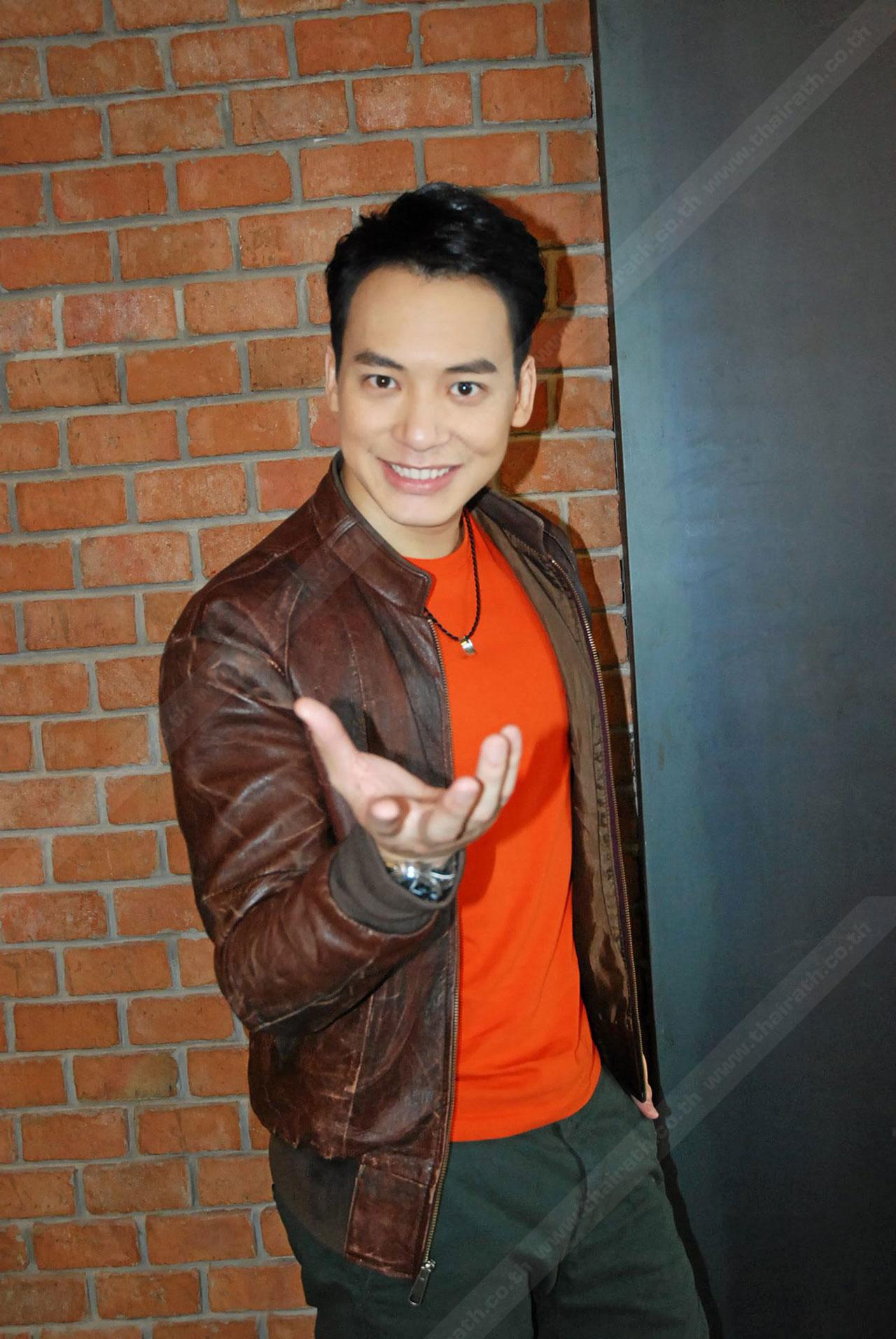 ไปเที่ยวกันยิ้มๆ นะจ๊ะโม