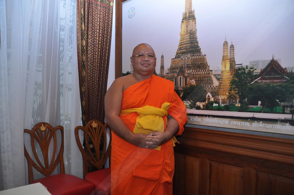 พระศากยปุตติยวงศ์ ผู้ช่วยเจ้าอาวาสวัดอรุณฯ