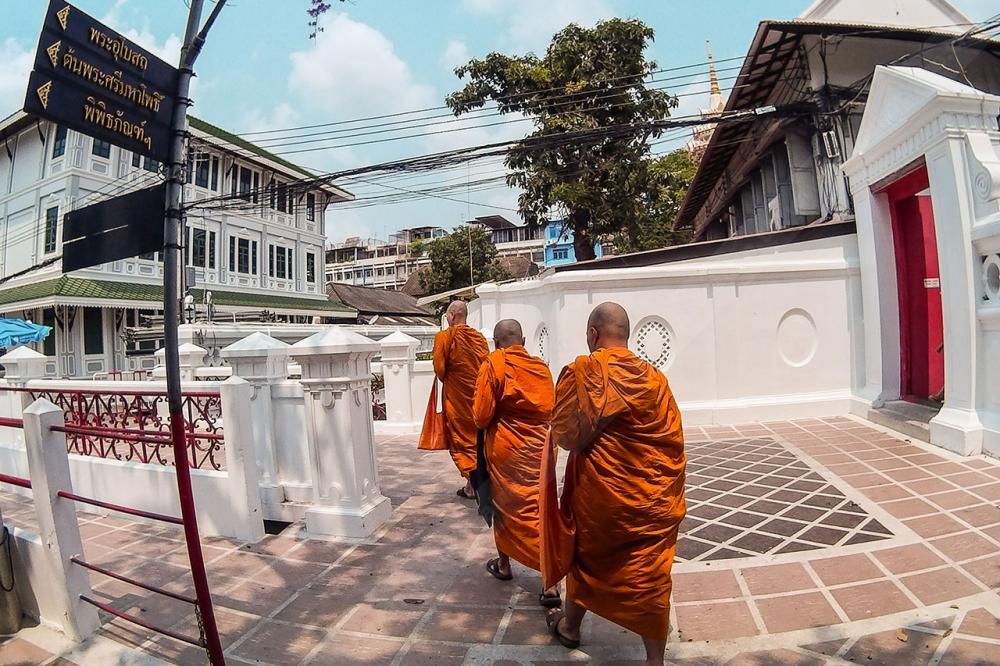 ปีใหม่ไทยไปทำบุญกันเยอะๆ นะ