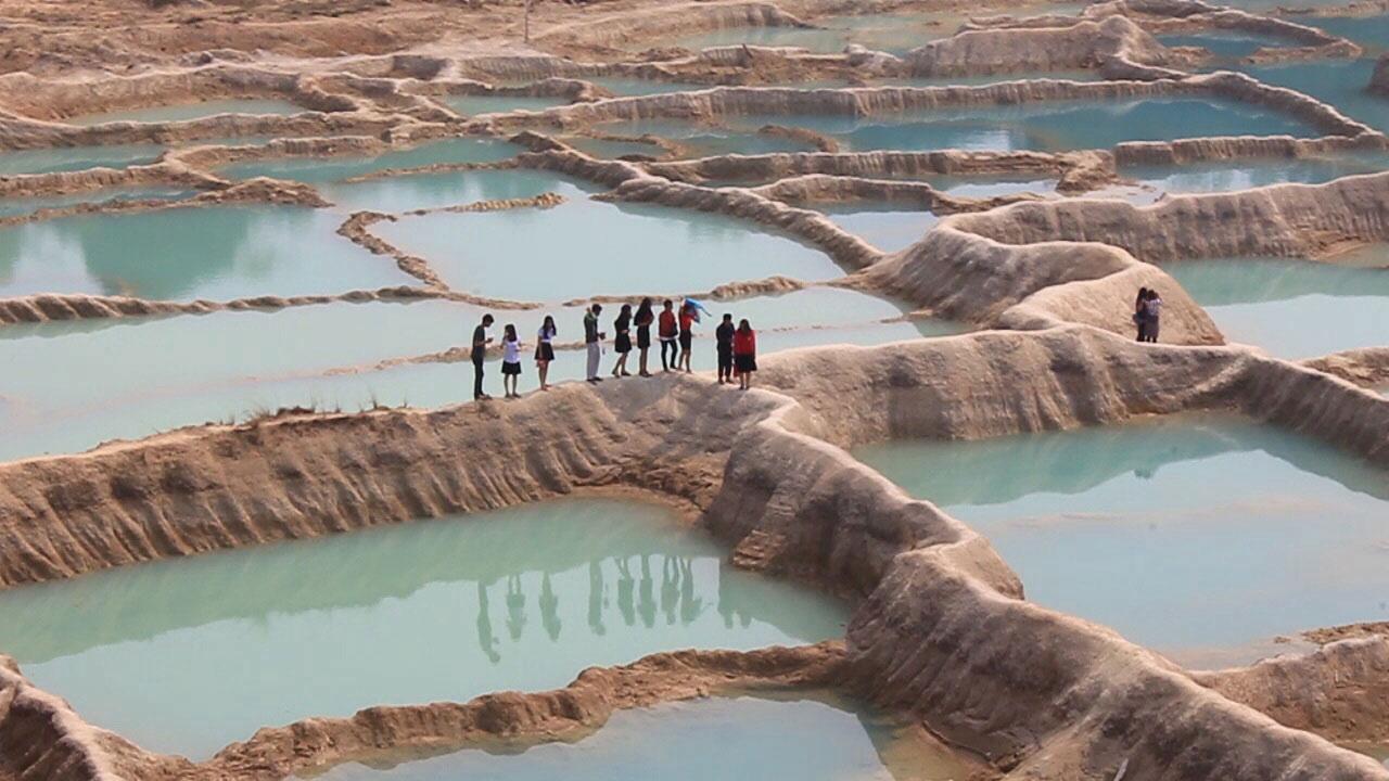 ด้วยภูมิทัศน์สวยงาม ของบึงแสนโคตร จึงกลายเป็นแหล่งท่องเที่ยวแห่งใหม่ใน จ.อุบลราชธานี