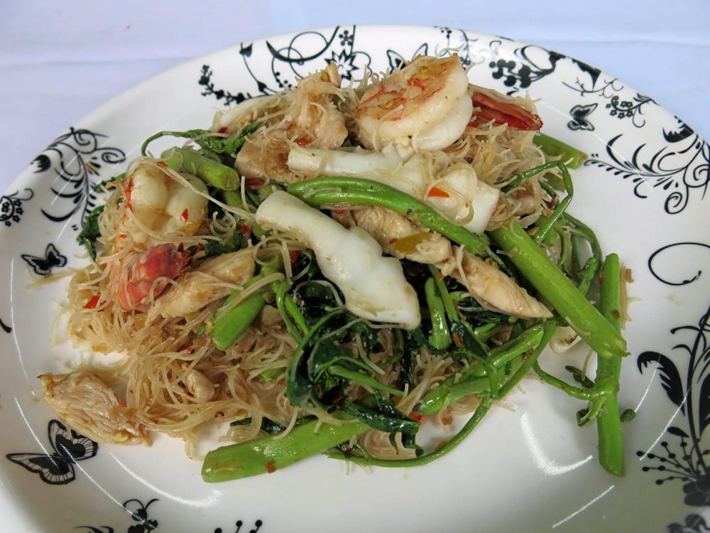 หมี่กระเฉด เมนูไดเอตขายดี.