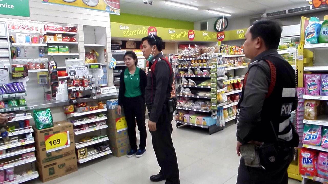เจ้าหน้าที่ตำรวจ ลงพื้นที่ตรวจสอบ พร้อมเก็บหลักฐานเพิ่มเติม