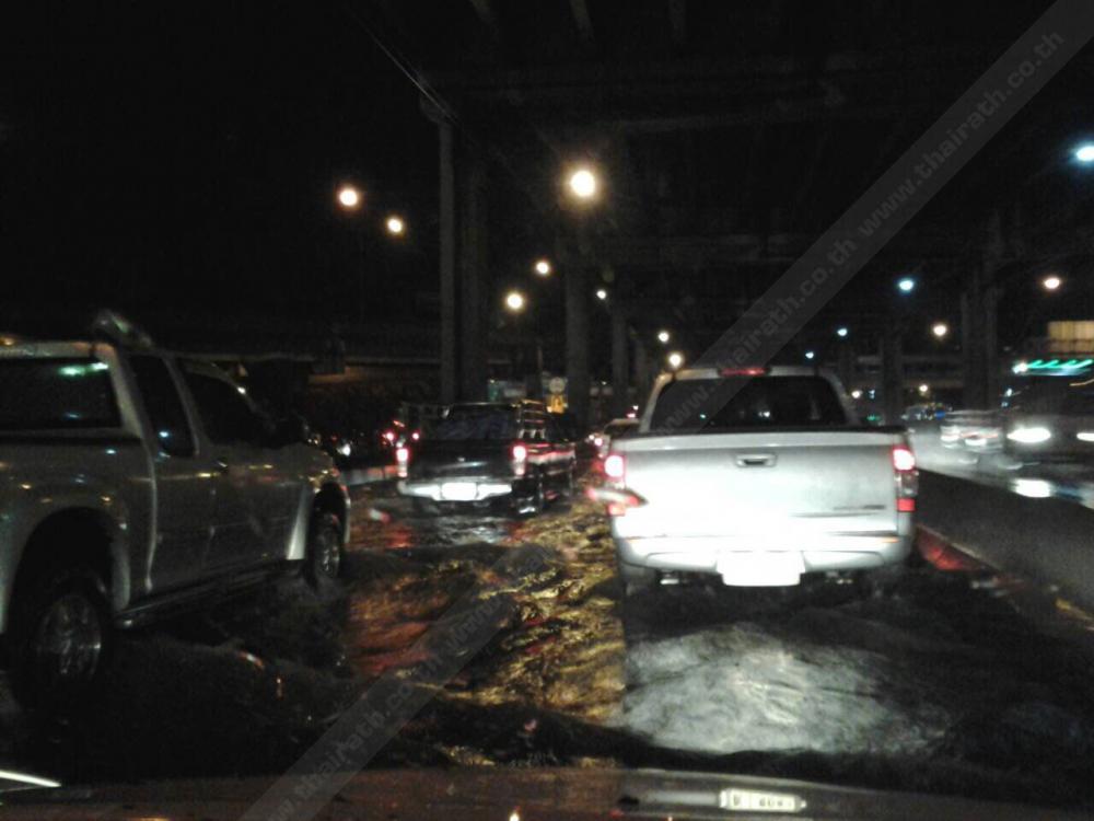 05.00 น. ถนนวิภาวดี ช่วงแยกรัชโยธิน ถึงสะพานข้ามแยกลาดพร้าว