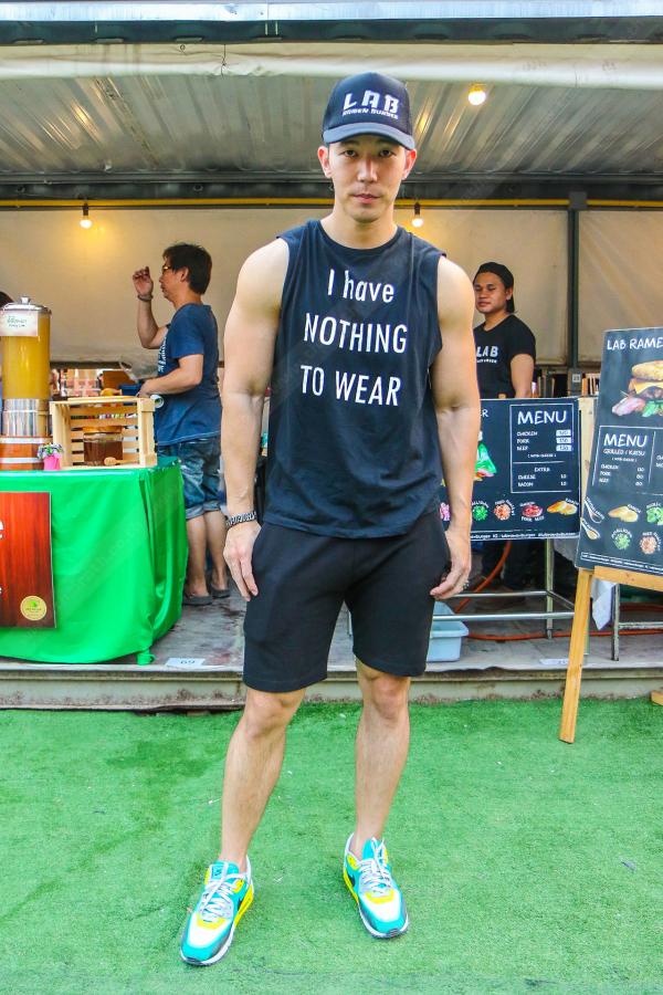 หนุ่มกล้ามสุดเท่