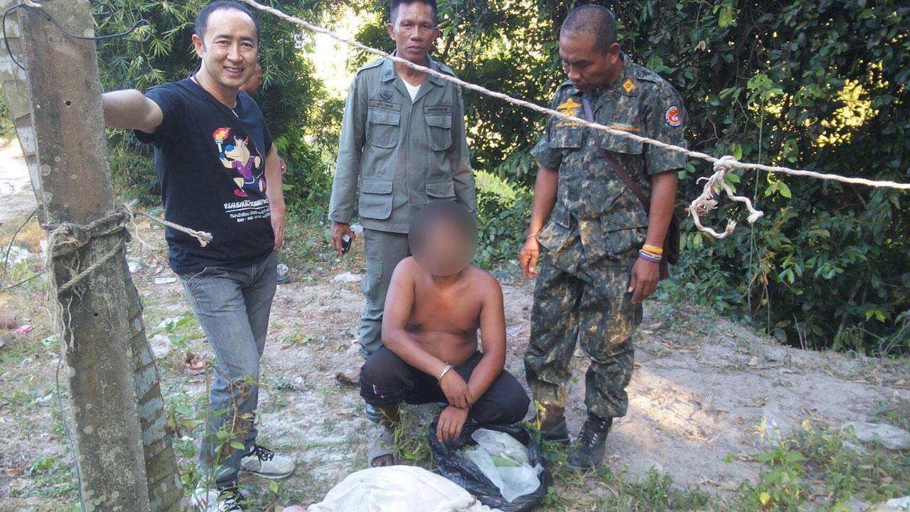 หนุ่มชาวนครศรีธรรมราช สร้างพิงต้มน้ำใบกระท่อมขาย