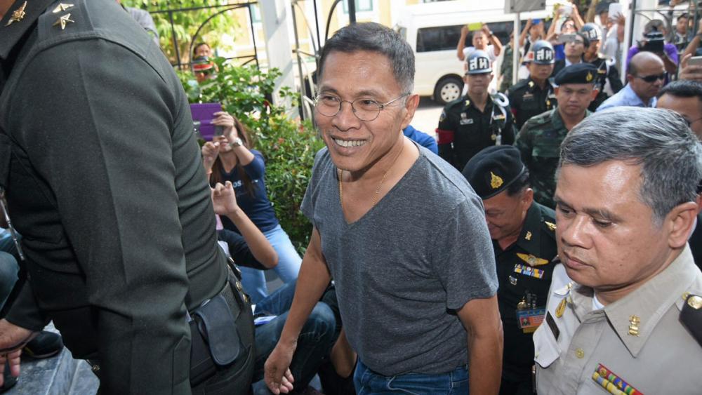 นายวัฒนา เมืองสุข อดีต รมว.พาณิชย์และแกนนำพรรคเพื่อไทย