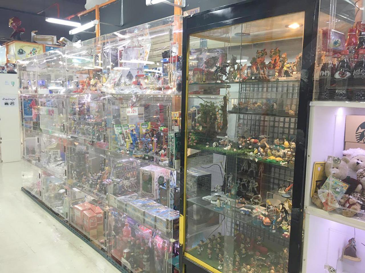 ร้านขายโมเดลการ์ตูน
