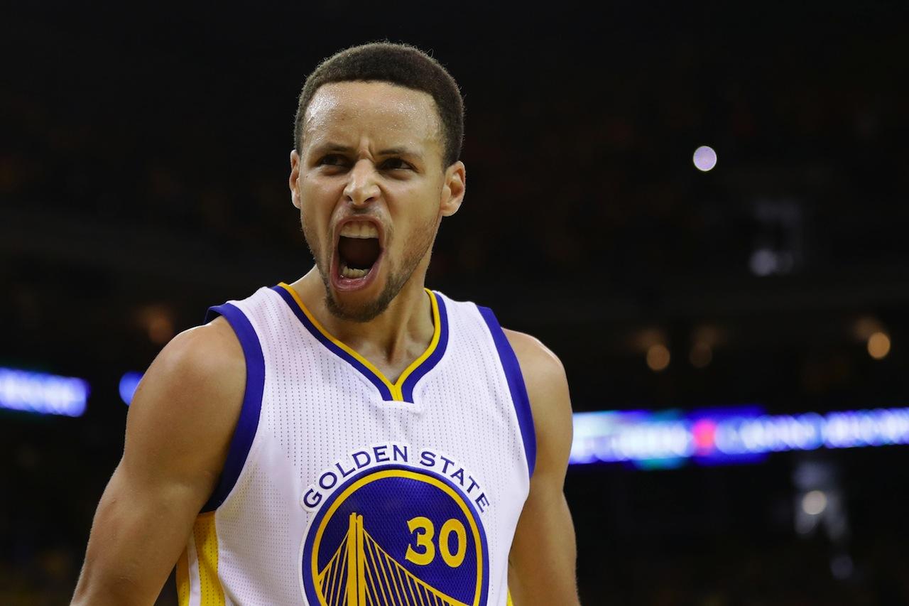 สตีเฟน เคอร์รี เจ้าของรางวัล MVP ฤดูกาลปกติ 2 สมัยซ้อน