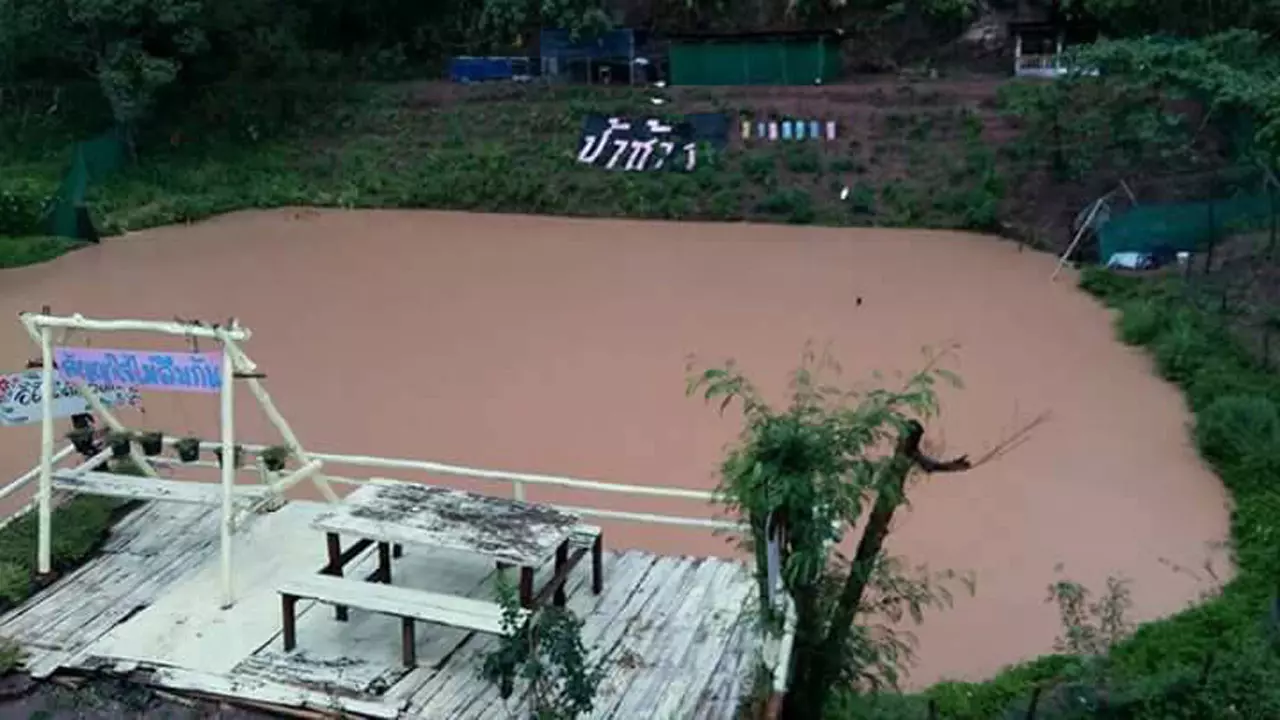 ฝนหนัก น้ำป่าหลากโรงเรียนที่น่าน ลดระดับทันเปิดเทอมวันแรก