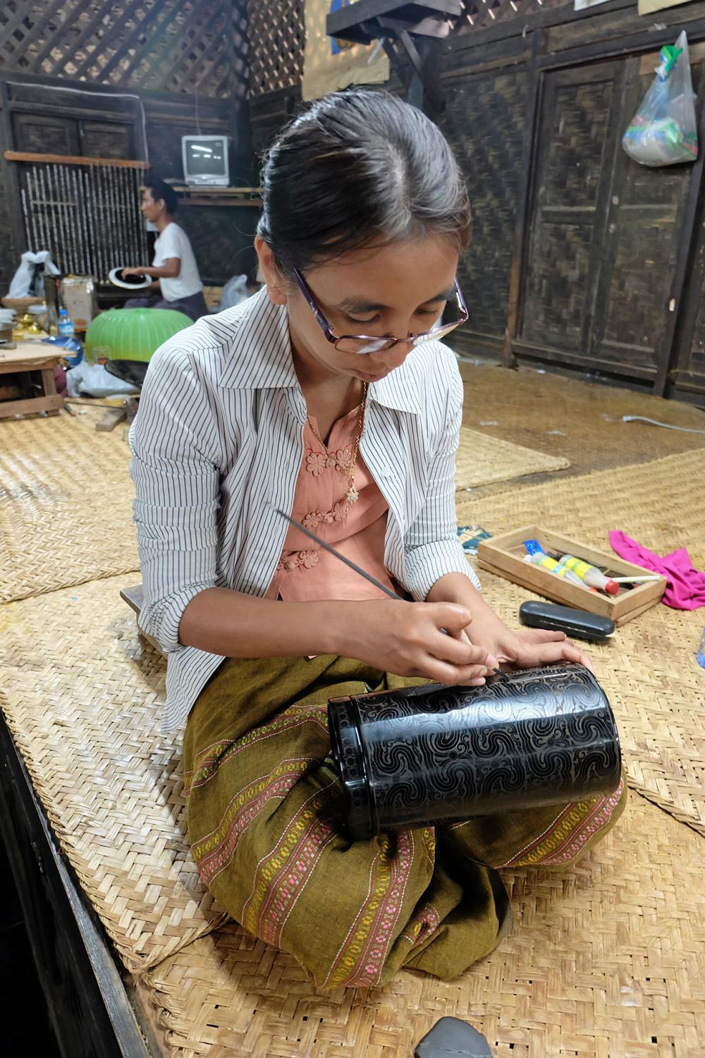 ขั้นตอนการทำเครื่องเขิน